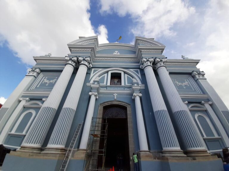 Así se realizó la restauración de la fachada del Templo de San ...