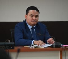 Unión Europea desmiente al juez Fredy Orellana y confirma que las sanciones en su contra siguen vigentes