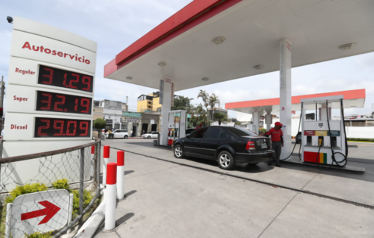 La imagen tiene un atributo ALT vacío; su nombre de archivo es Gasolina.jpg
