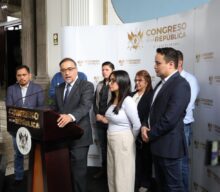 Denuncian anomalías por más de Q61 millones en la Municipalidad de Mixco 
